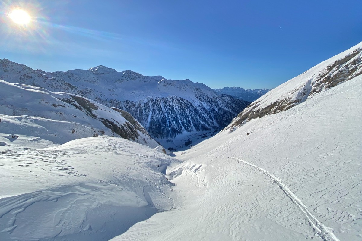 Turistická oblast Astental (podlaha údolí 1 900 m, vrchol 2 600 - 2 850 m), ideální pro rekreační túry a turistiku na sněžnicích | © Marco Schiefer