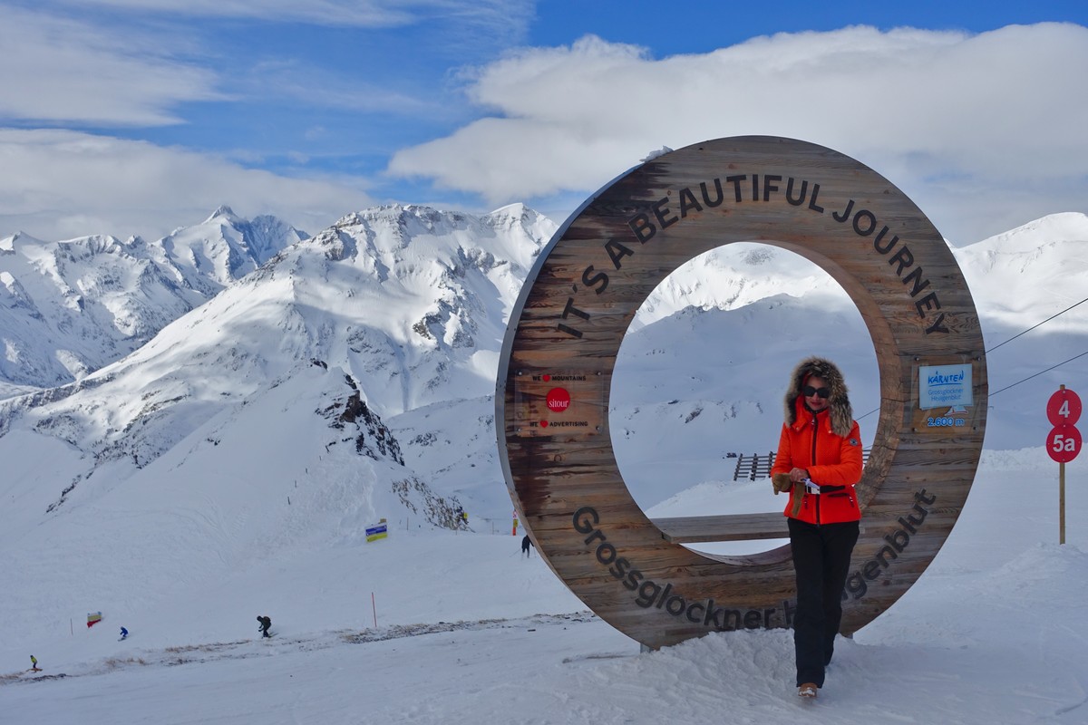 Skilauf im Angesicht Seiner Majestät Großglockner | © Almchalet Goldbergleiten