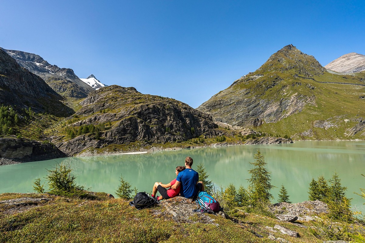 Sonne, See und Berge - Wanderrast beim Margaritzen-See auf 2.036 m Höhe am Fuße des Grossglockners | © Franz Gerdl, Nationalpark Hohe Tauern
