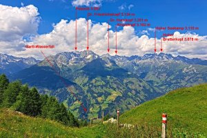 Blick von unserem "Hausberg" Mohar (2.605 m) auf die Schober-Gruppe | © Almchalet Goldbergleiten