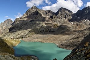 Die Adolf-Nossberger-Hütte (2.488 m) im Schober-Massiv - sportliche Tagestour von uns | © RRady CC BY-SA 3.0