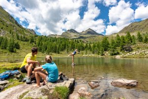 Zahlreiche Bergseen bieten Picknick-Plätze und Spielspaß für die Kids | © Franz Gerdl, Hohe Tauern Nationalpark